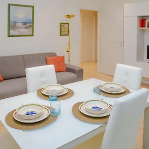 Guesthost - Istria M5 Cozy Milano